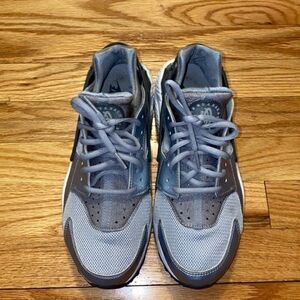 Woman’s Nike Huarache Sneakers